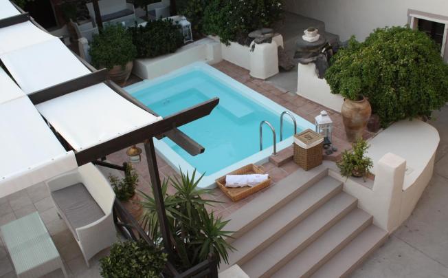 Фото отеля LAVA SUITES & LOUNGE