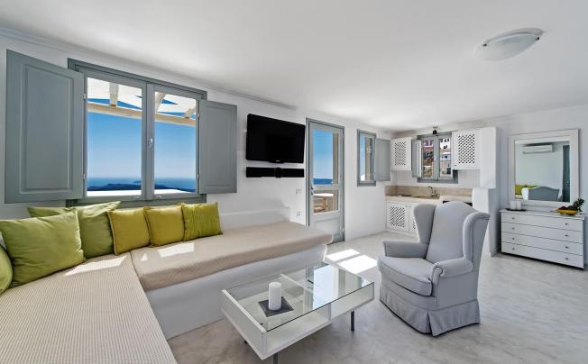 Фото отеля LAVA SUITES & LOUNGE
