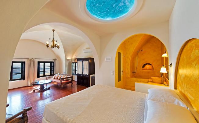 Фото отеля LAVA SUITES & LOUNGE