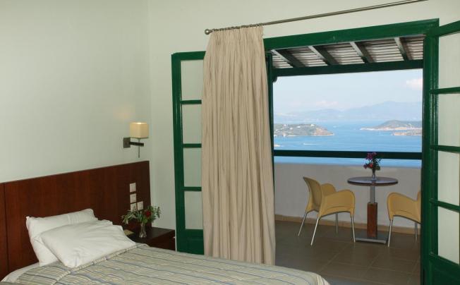 Фото отеля Skiathos Club Hotel & Suites