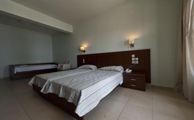 Фото отеля Skiathos Club Hotel & Suites