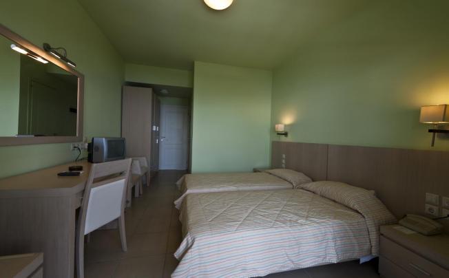 Фото отеля Skiathos Club Hotel & Suites
