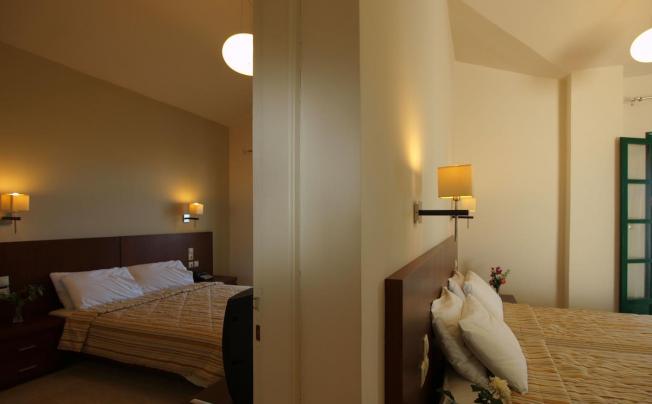 Фото отеля Skiathos Club Hotel & Suites