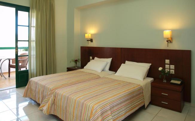 Фото отеля Skiathos Club Hotel & Suites