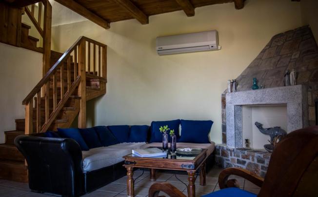 Фото отеля Niriides Villas