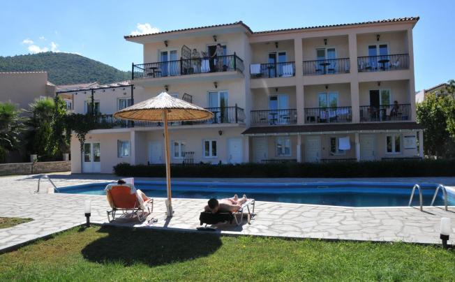 Фото отеля Sunrise Beach Hotel