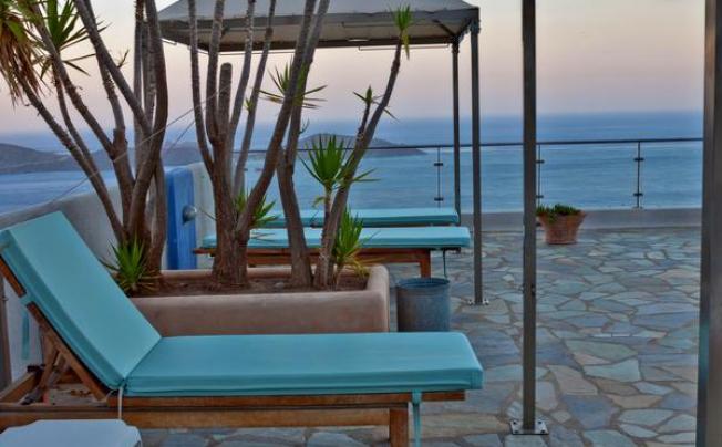 Фото отеля Adrakos Apartments