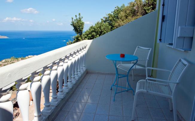 Фото отеля Adrakos Apartments