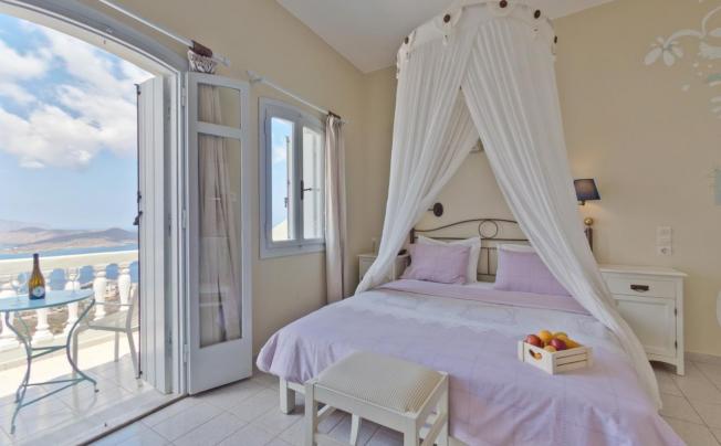 Фото отеля Adrakos Apartments