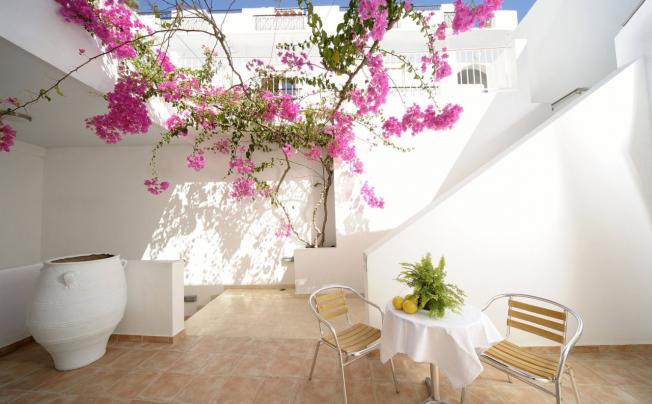 Фото отеля Glaros Hotel Apartment
