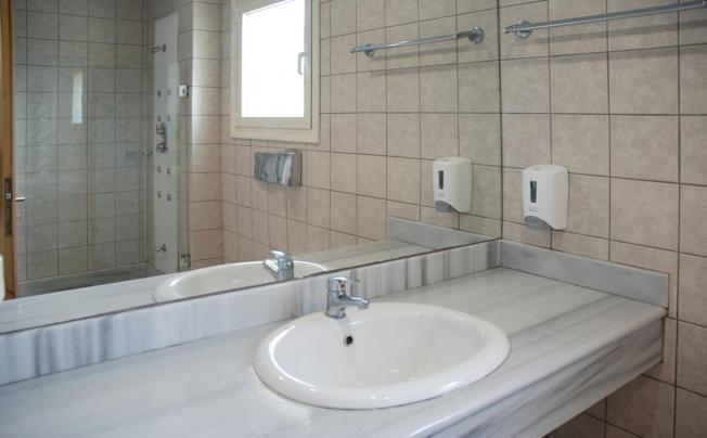 Фото отеля Almiros Apartments