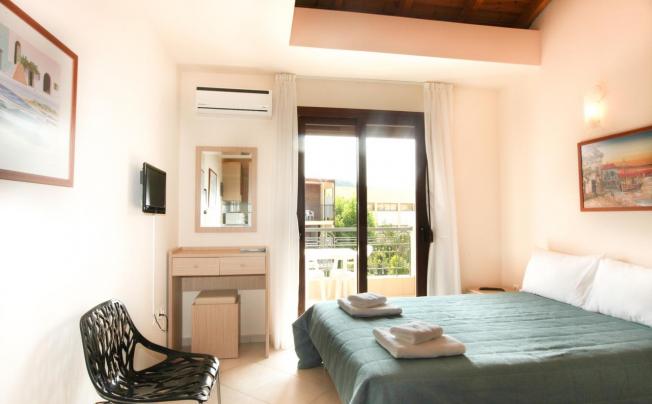 Фото отеля Somnia Aparthotel Skiathos