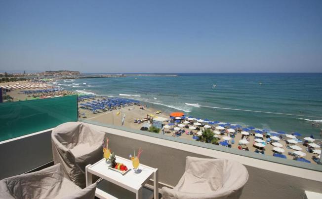Фото отеля Palm Beach Hotel Apartments