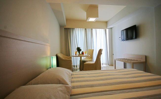 Фото отеля Palm Beach Hotel Apartments