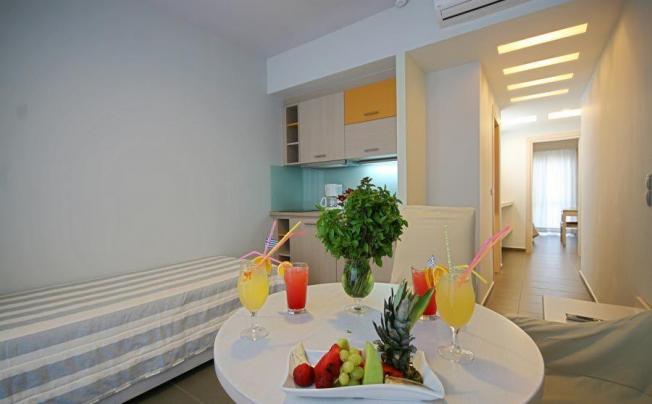 Фото отеля Palm Beach Hotel Apartments