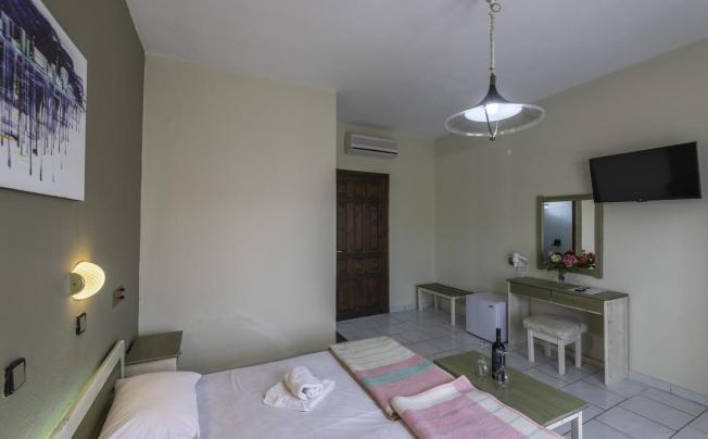 Фото отеля Natasa Hotel