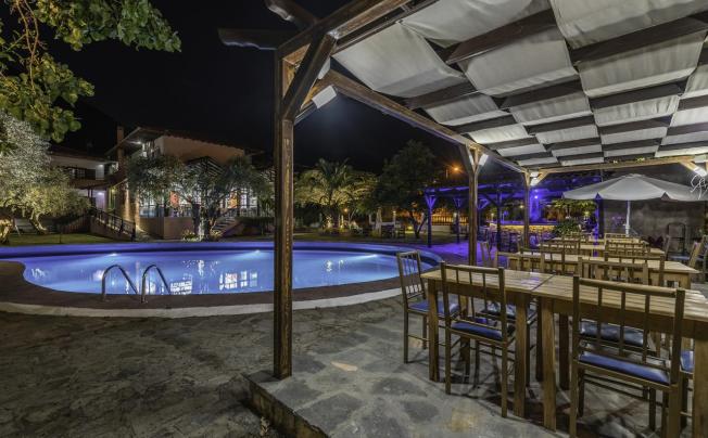 Фото отеля Natasa Hotel