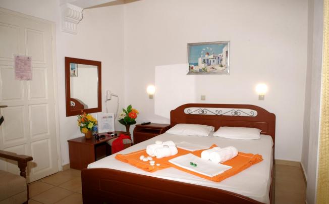 Фото отеля Pefkari Beach Studio Albatross