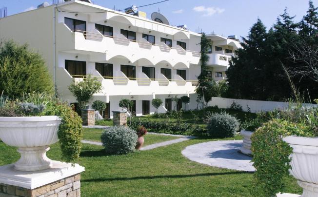 Фото отеля Gorgona Studios Apartments