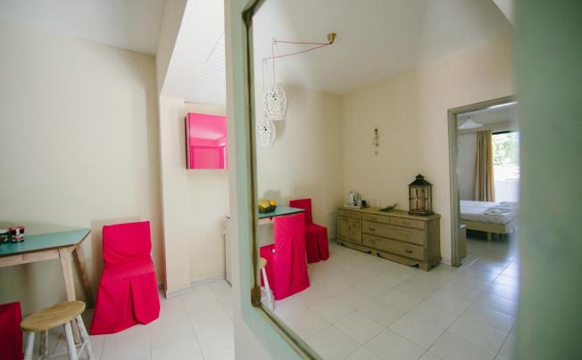 Фото отеля Gorgona Studios Apartments