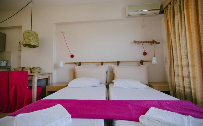 Фото отеля Gorgona Studios Apartments