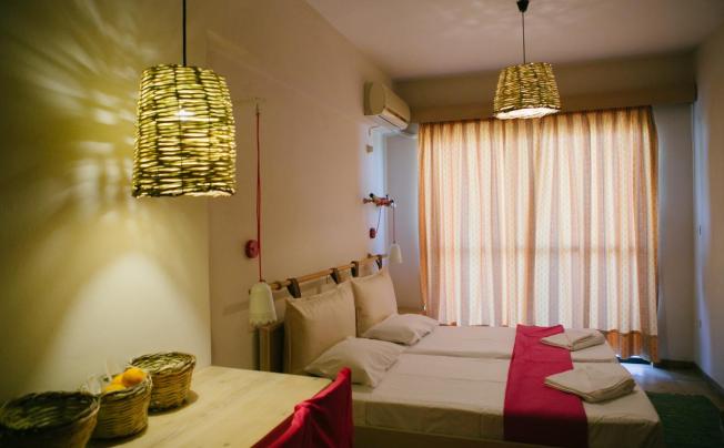 Фото отеля Gorgona Studios Apartments