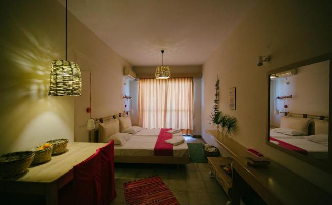 Фото отеля Gorgona Studios Apartments