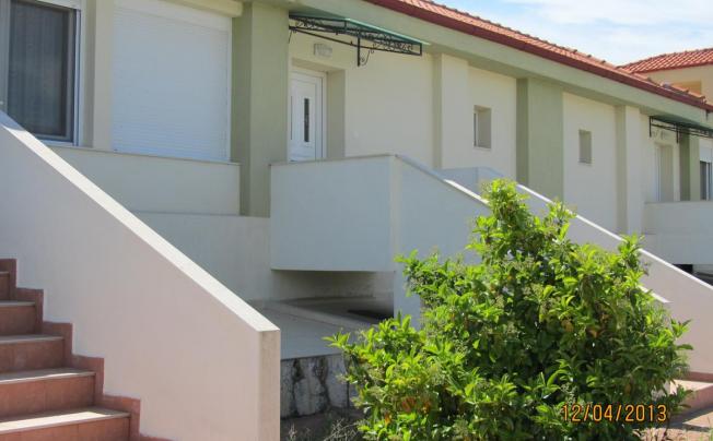 Фото отеля MONOPETRO LUXURY APARTMENT