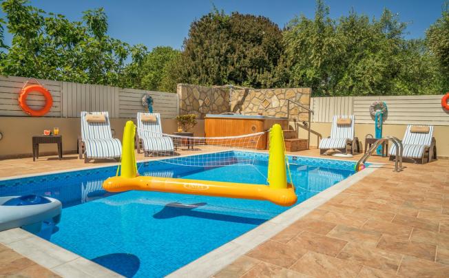 Фото отеля FIORENTINOS VILLA