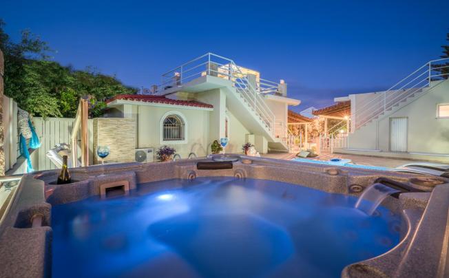 Фото отеля FIORENTINOS VILLA