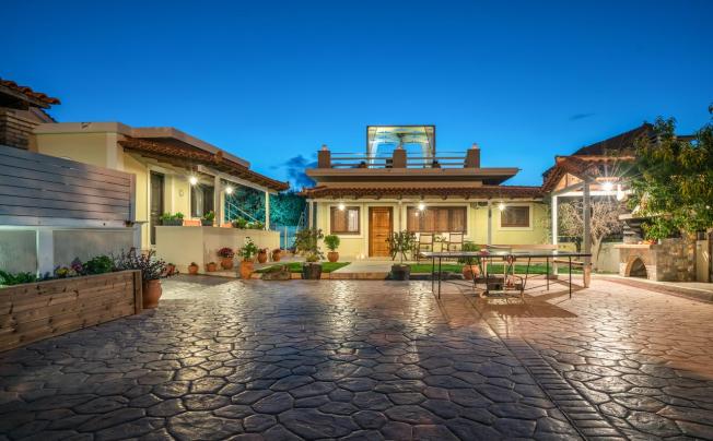 Фото отеля FIORENTINOS VILLA