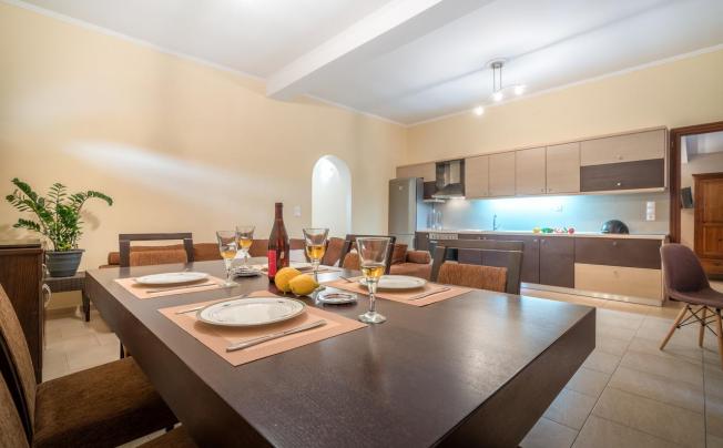 Фото отеля FIORENTINOS VILLA