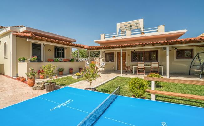 Фото отеля FIORENTINOS VILLA