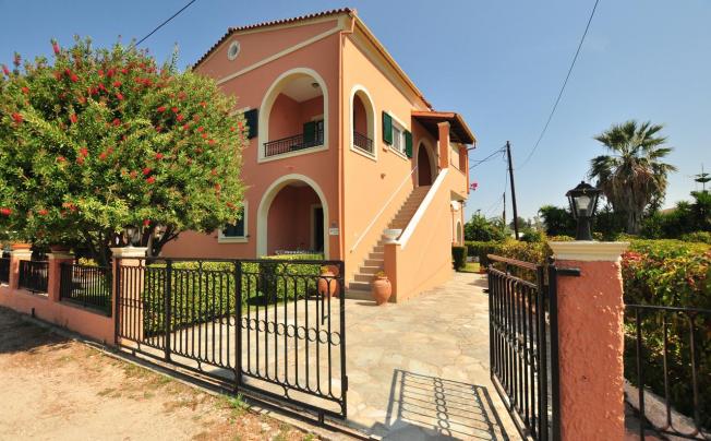 Фото отеля Elena Apartments Corfu