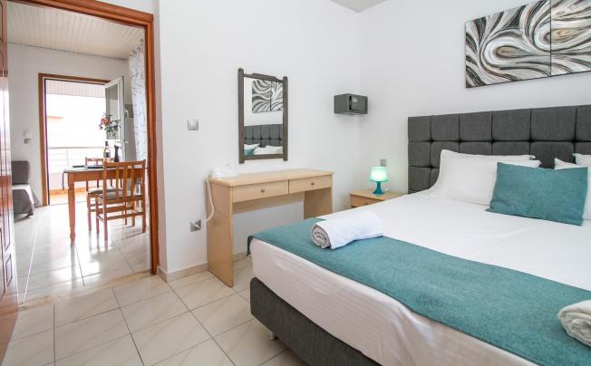 Фото отеля Platoni Elite Apartments