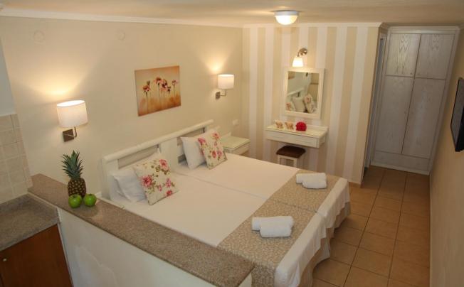 Фото отеля Blue Sky Apartments Malia
