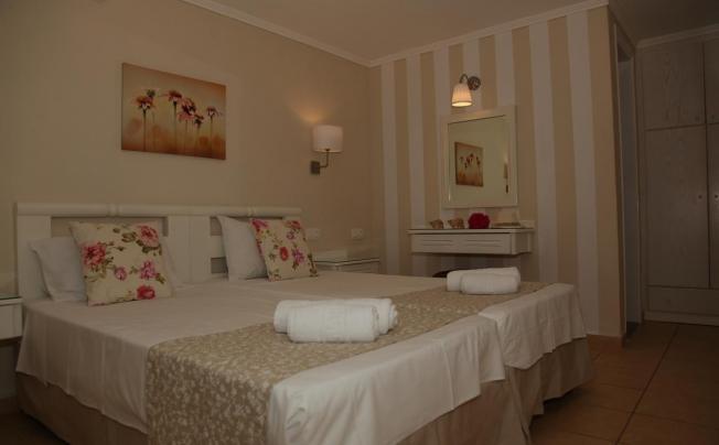Фото отеля Blue Sky Apartments Malia