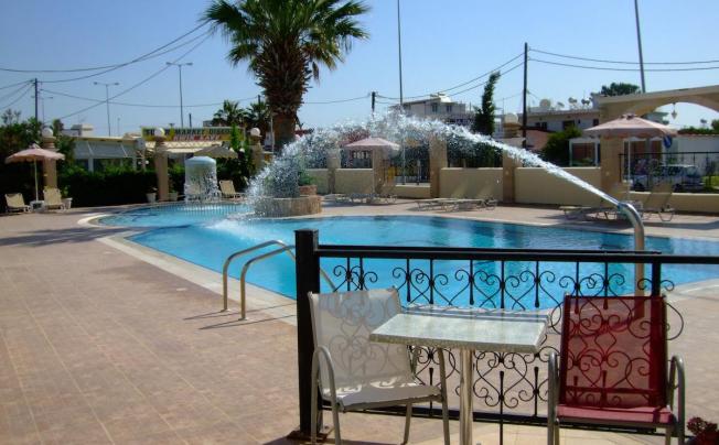 Фото отеля Antonios Hotel