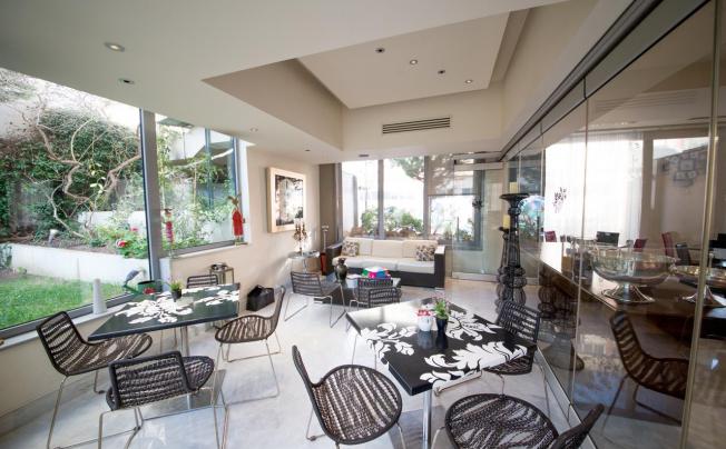 Фото отеля Comfy Boutique Hotel