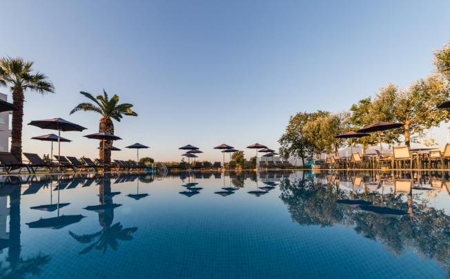 Фото отеля Mythic Summer Hotel