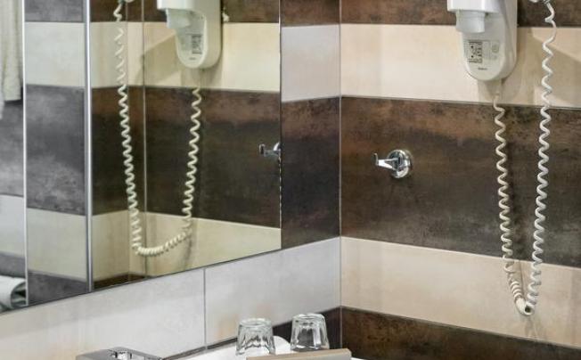Фото отеля Areos Hotel 