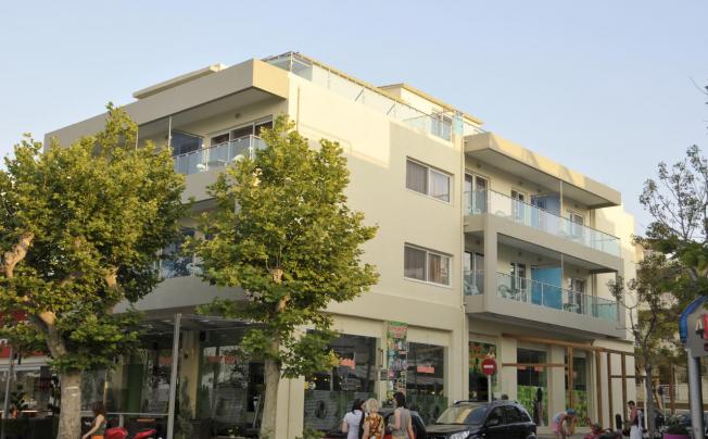 Фото отеля BRISTOL SEA VIEW APARTMENTS