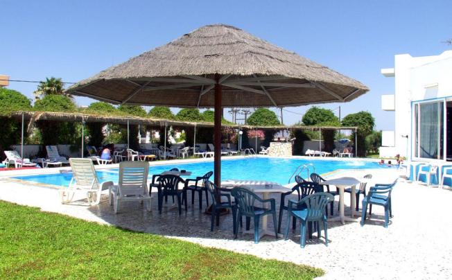Фото отеля BLUE JAY BEACH HOTEL 