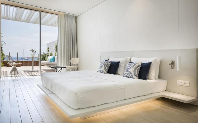 Фото отеля Mykonos Dove Beachfront hotel