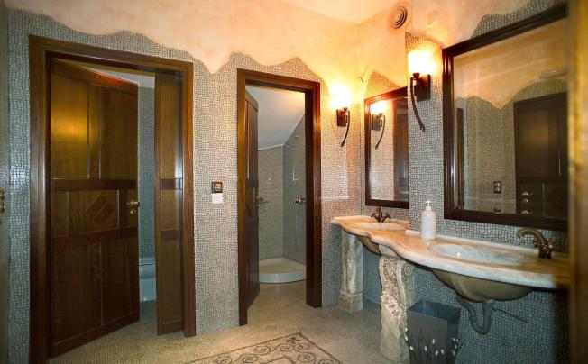 Фото отеля Pelican Bay Art Hotel