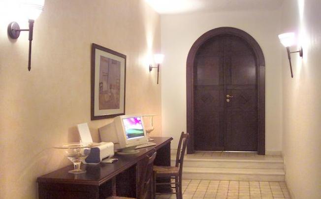 Фото отеля Pelican Bay Art Hotel