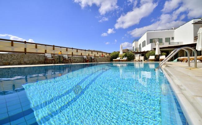 Фото отеля Pelican Bay Art Hotel
