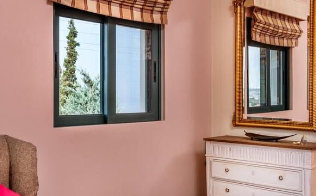 Фото отеля Villa Golden Crest