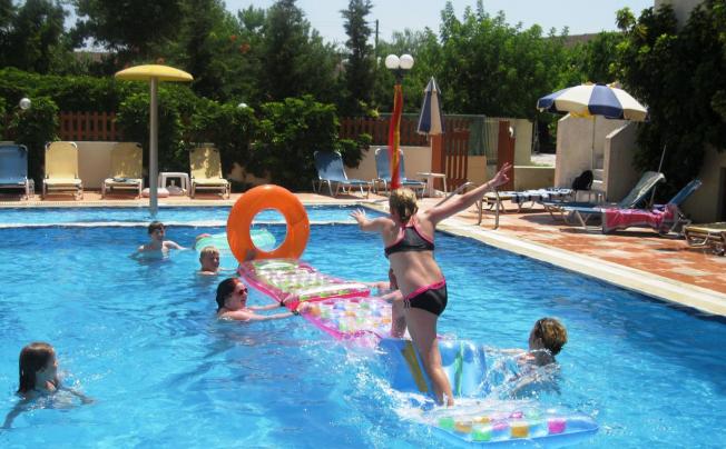 Фото отеля Ideal Hotel Apartments