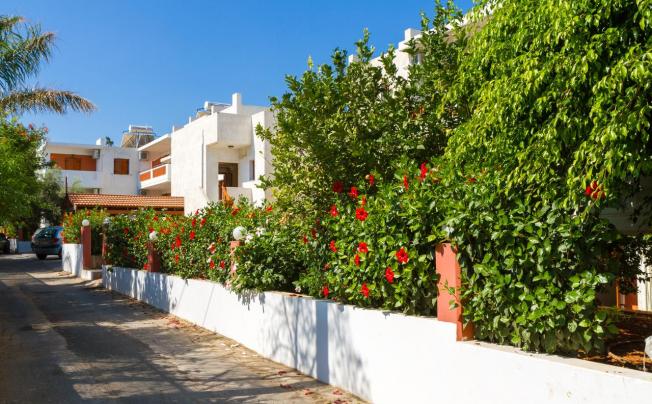 Фото отеля Ideal Hotel Apartments